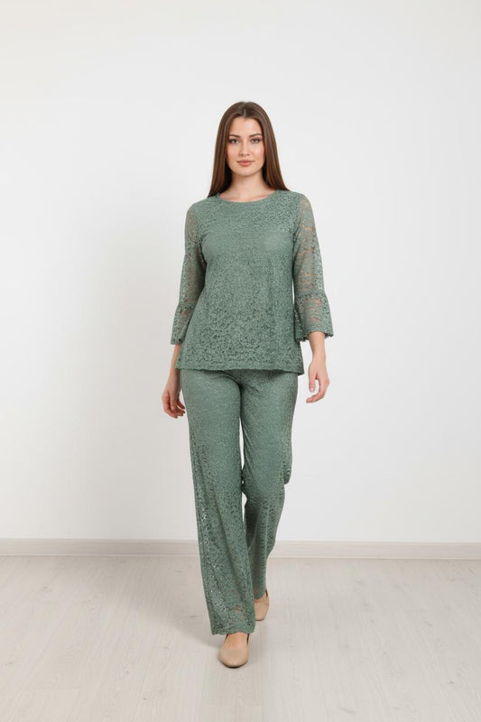 Completo in pizzo