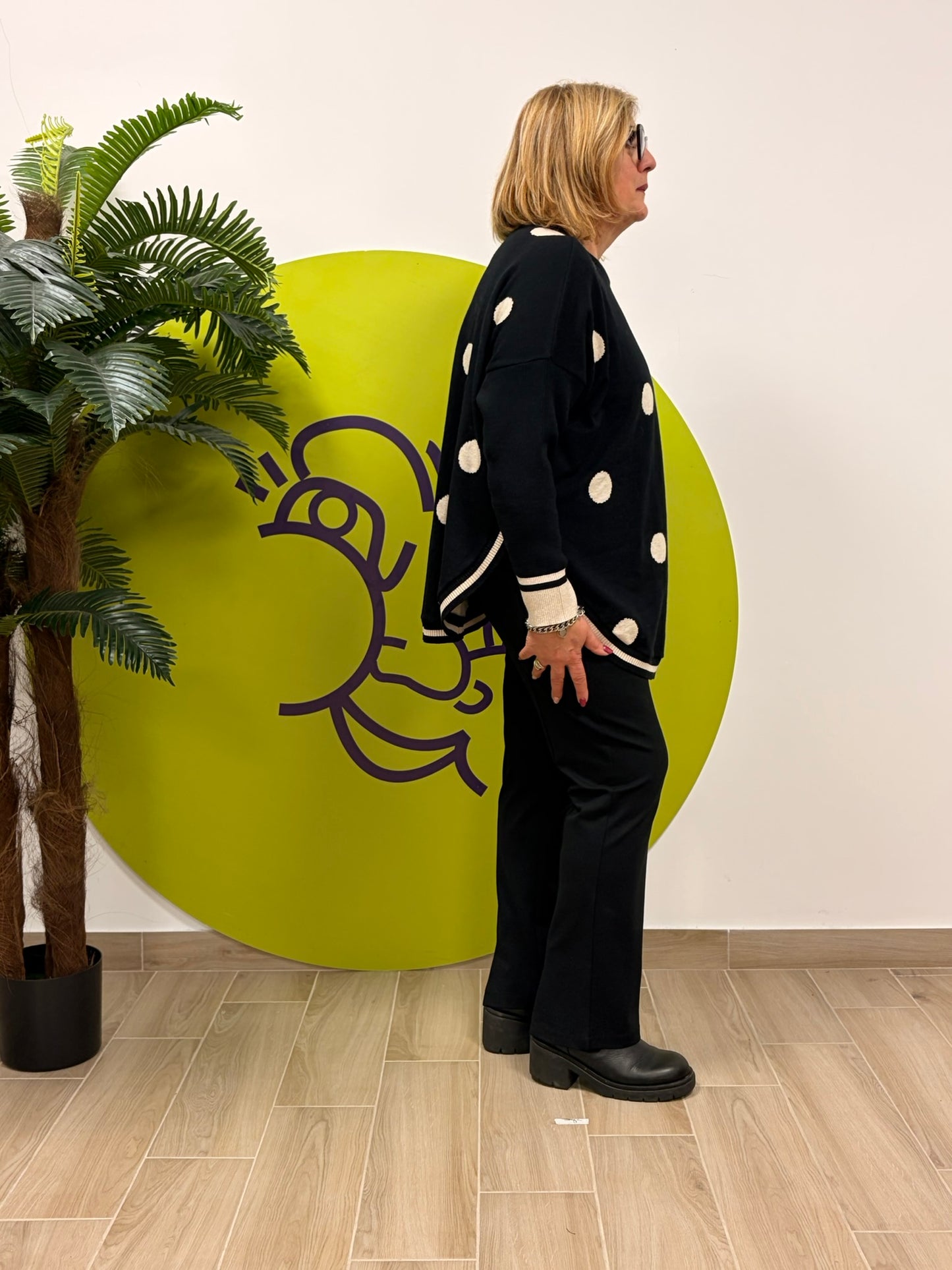 Girocollo stondato a pois