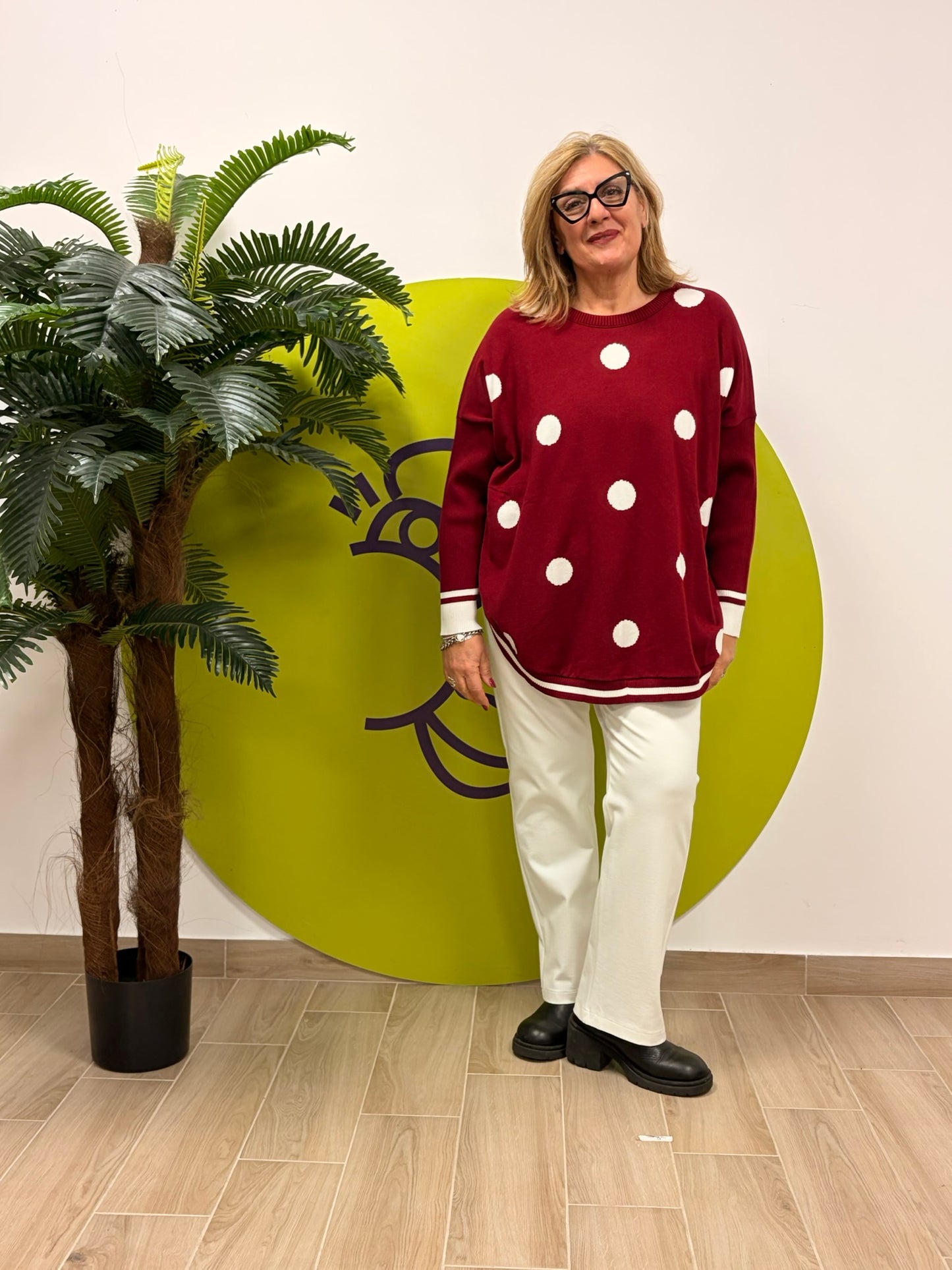 Girocollo stondato a pois