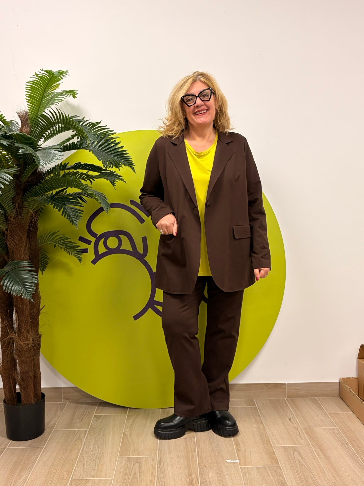 Pantalone dritto con spacchetto