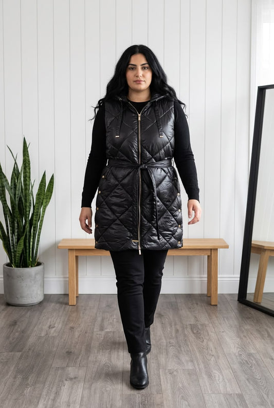 Gilet lungo con cinta e cappuccio