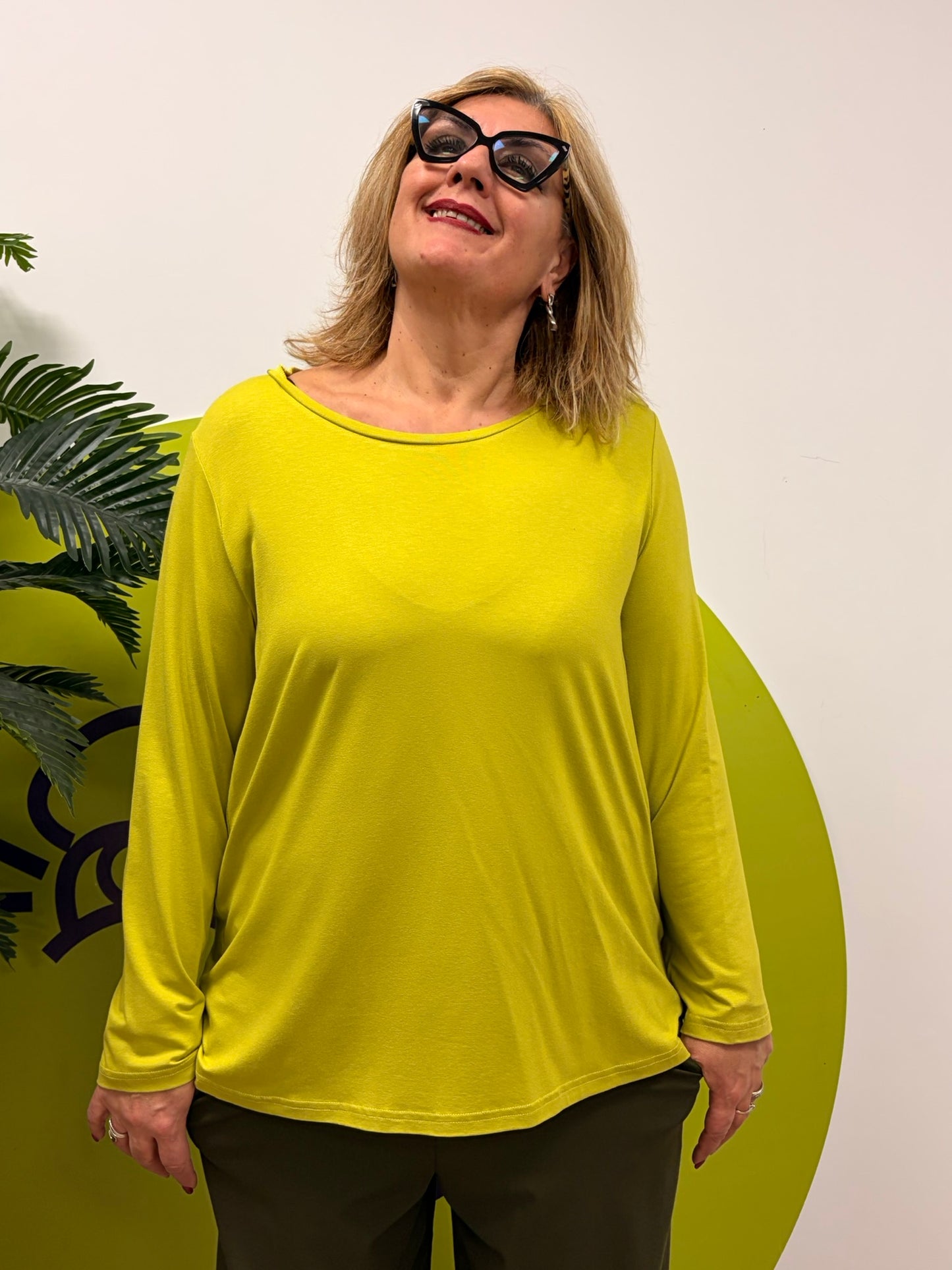 Maglia basica scollo tondo