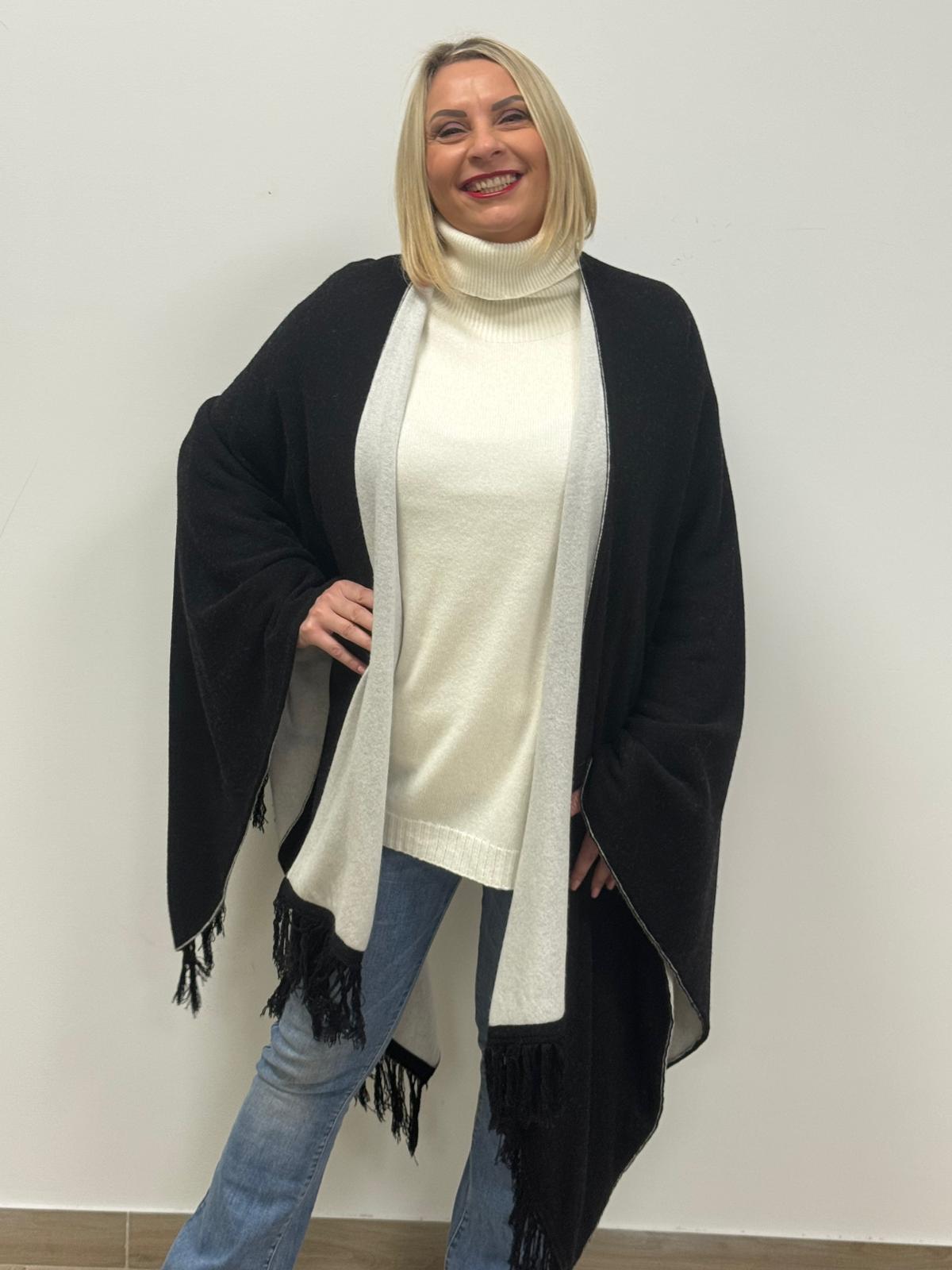 Mantella double-face con frange